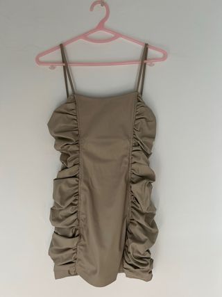 Vestido Zara Beige Fruncido