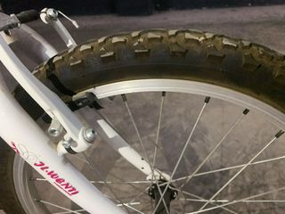 Bicicleta infantil 20' rosa y blanca