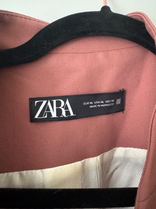 Traje Zara