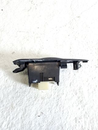 MANDO ELEVALUNAS DELANTERO DERECHO TOYOTA AVENSIS