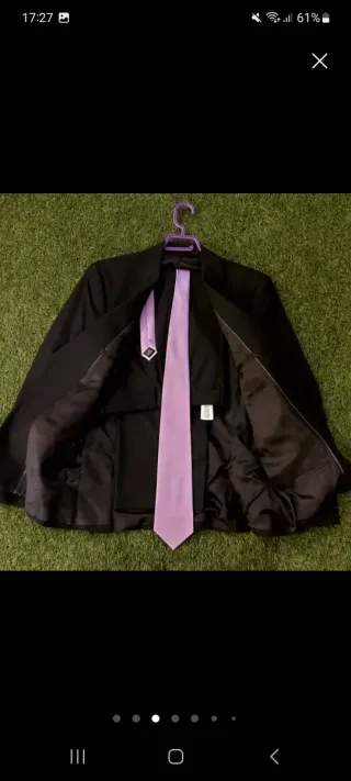 Traje Negro Zara Hombre con Corbata Rosa