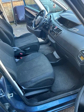 Citroen Grand C4 Picasso 2010