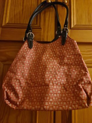 Bolso Tommy Hilfiger estampado H