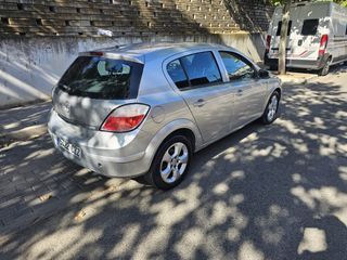 Opel Astra 2004