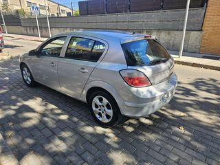 Opel Astra 2004