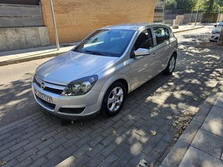 Opel Astra 2004