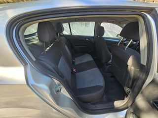 Opel Astra 2004