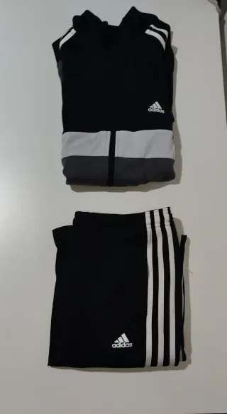Chándal Adidas Negro y Blanco
