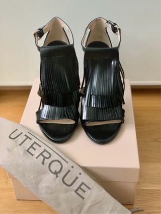 Sandalias Uterque Piel Negra Tacon