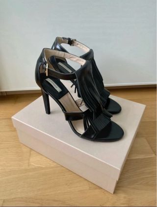 Sandalias Uterque Piel Negra Tacon