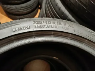 Continental 225/40R18 92Y Neumático