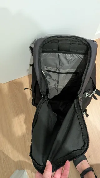 Mochila Quechua Forclaz 50L Negra/Gris