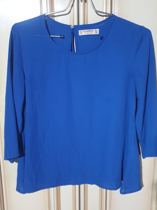 Blusa Pull&Bear azul talla S