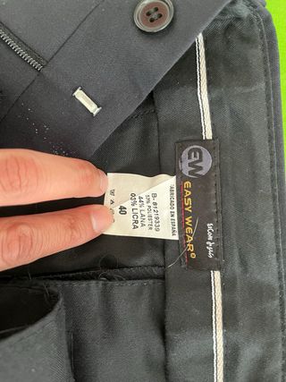 Pantalón de traje negro