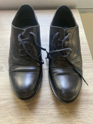 Zapatos Oxford negros con cordones talla 37