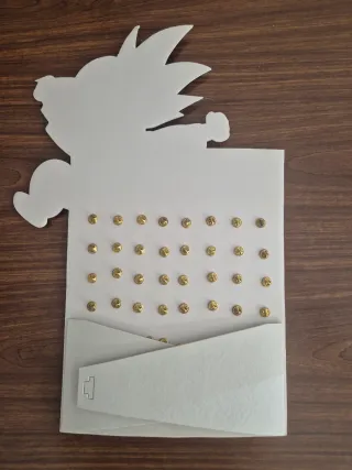 Pins Dragon Ball Z con expositor original