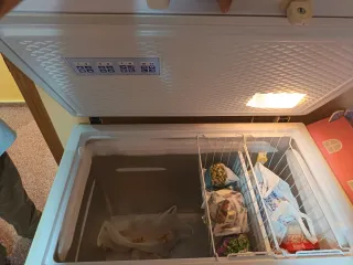 Congelatore orizzontale bianco