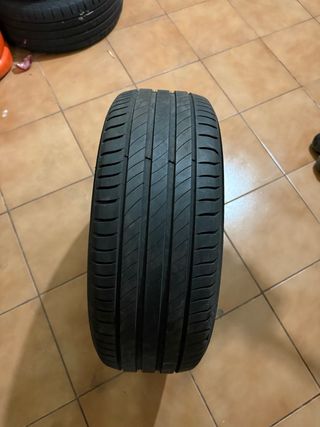 Neumático Michelin Primacy 4