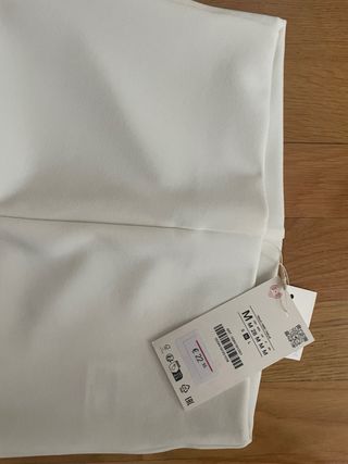 Pantalones Zara acampanados blancos talla M