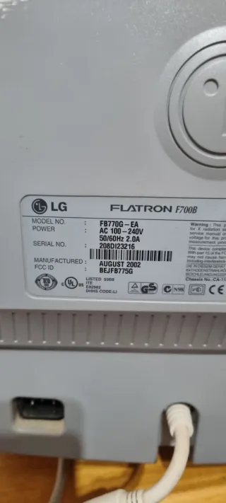 Pantalla LG Flatron Beige/Gris