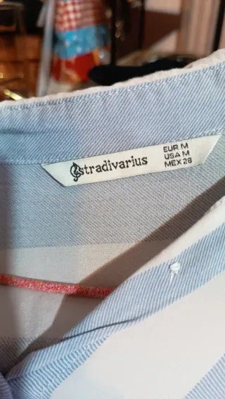 Camisa Stradivarius Rayas Blancas y Azules Talla M