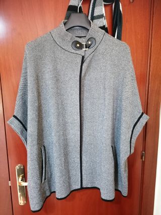 Poncho marca Parfois