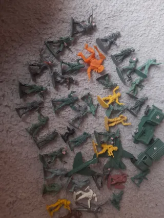 Lote Figuras Militares Plástico