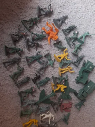 Lote Figuras Militares Plástico
