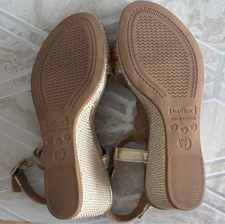 Sandalias Usaflex Beige y Doradas
