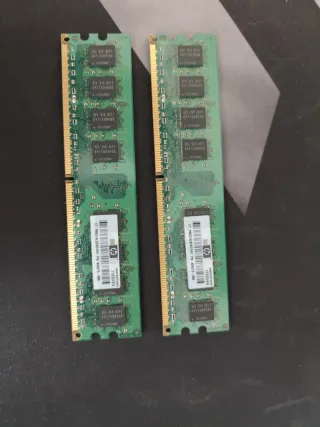 2x 2GB DDR2 Samsung RAM PC2-6400