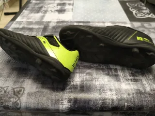 Botas fútbol niño Talla 32-33