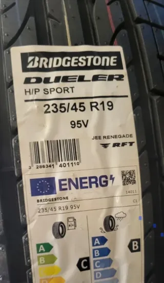 Bridgestone Dueler H/P Sport 235/45 R19 neumatico 