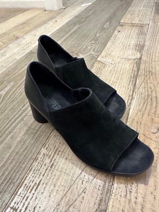 Sandalias tacón negras Camper Talla 39