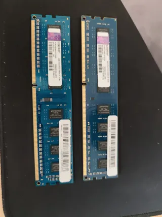 2x Kingston 2GB PC3-10600 DDR3 RAM