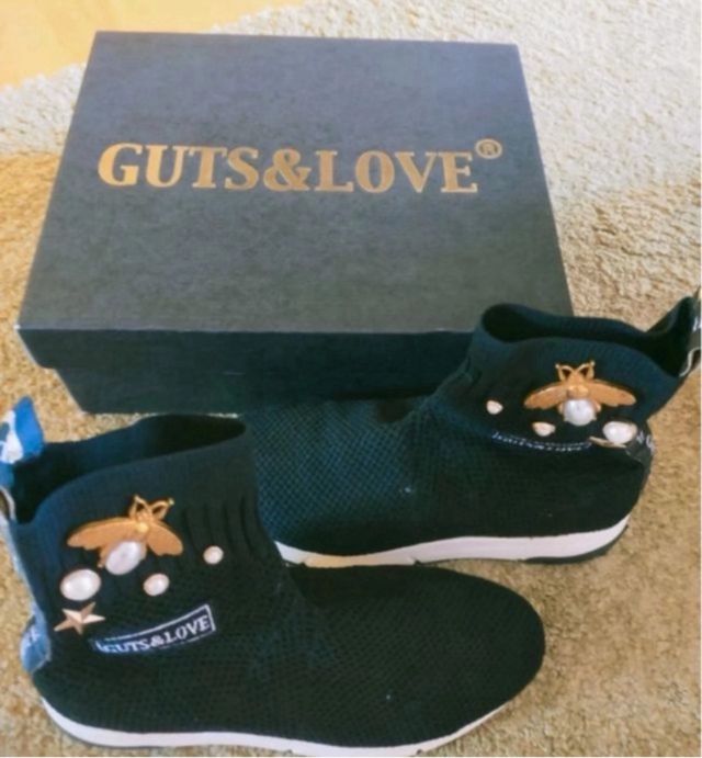 Zapatillas Guts&Love negras con perlas T.37