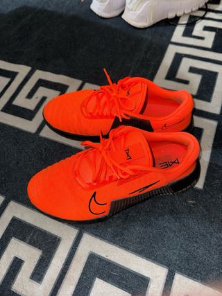 Nike DZ2611-801 Talla 42,5 EU Naranja