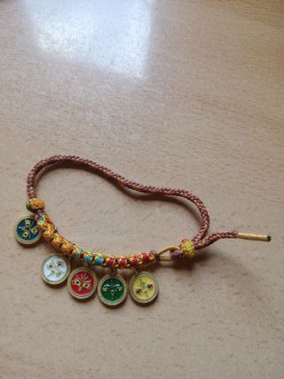 Pulseras tibetanas con amuletos