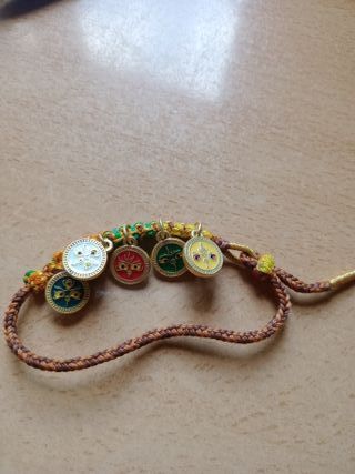 Pulseras tibetanas con amuletos
