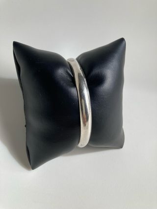 Pulsera rígida de plata