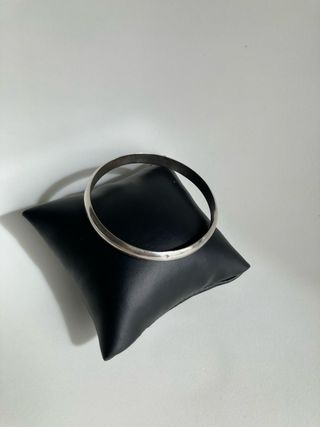 Pulsera rígida de plata