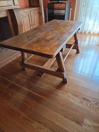 Mesa de madera maciza rústica