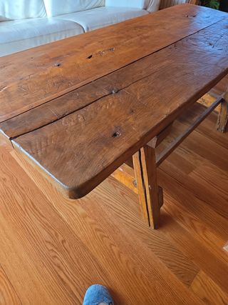 Mesa de madera maciza rústica