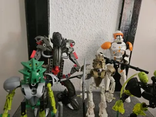 Lote de Lego Bionicle, Star Wars y Hero Factory.