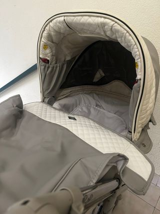 Conjunto coche bebé capazo y silla