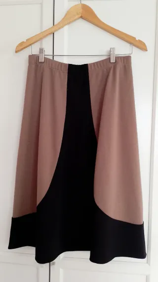 Conjunto Falda y Top Beige y Negro