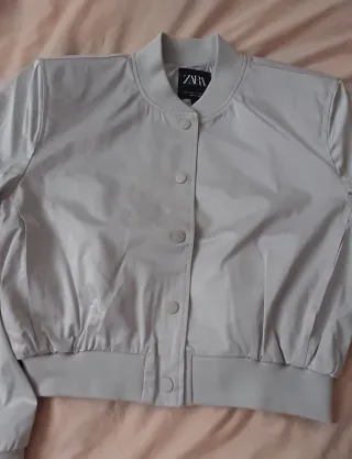 Chaqueta bomber Zara gris