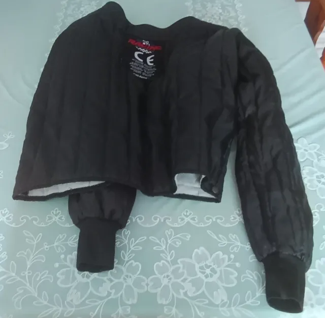 Chaqueta de moto azul y negra