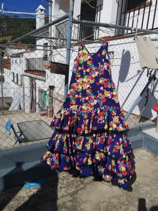 Traje de flamenca volantes floral