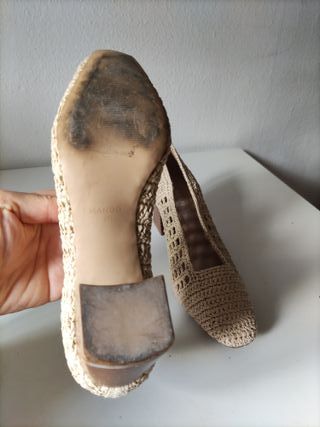Tacones Mango trenzados beige