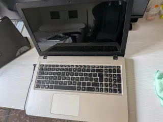 Portátil Asus Negro